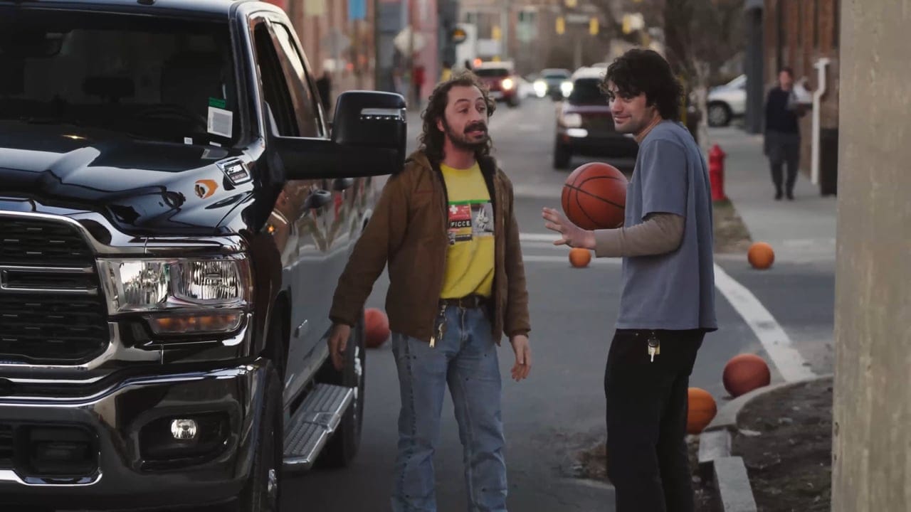 More balls for MJ Lendermans Wristwatch music video